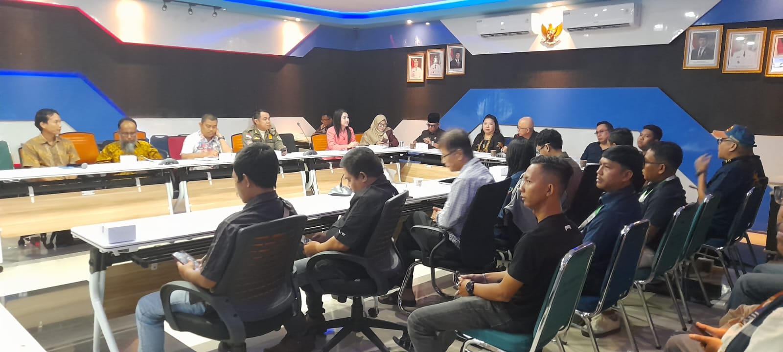 Bersama Menata Ruang Digital dan Ruang Publik yang Nyaman