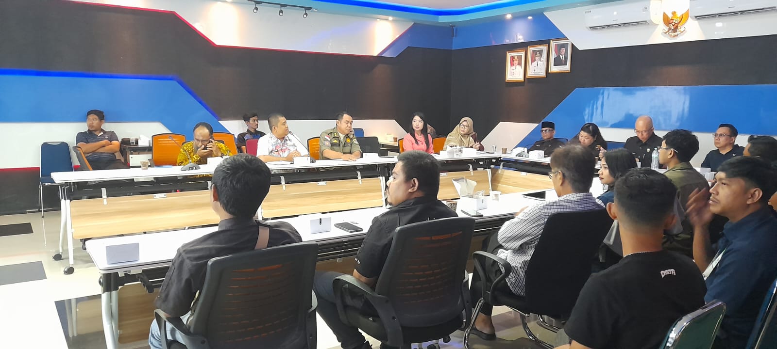 Bersama Menata Ruang Digital dan Ruang Publik yang Nyaman