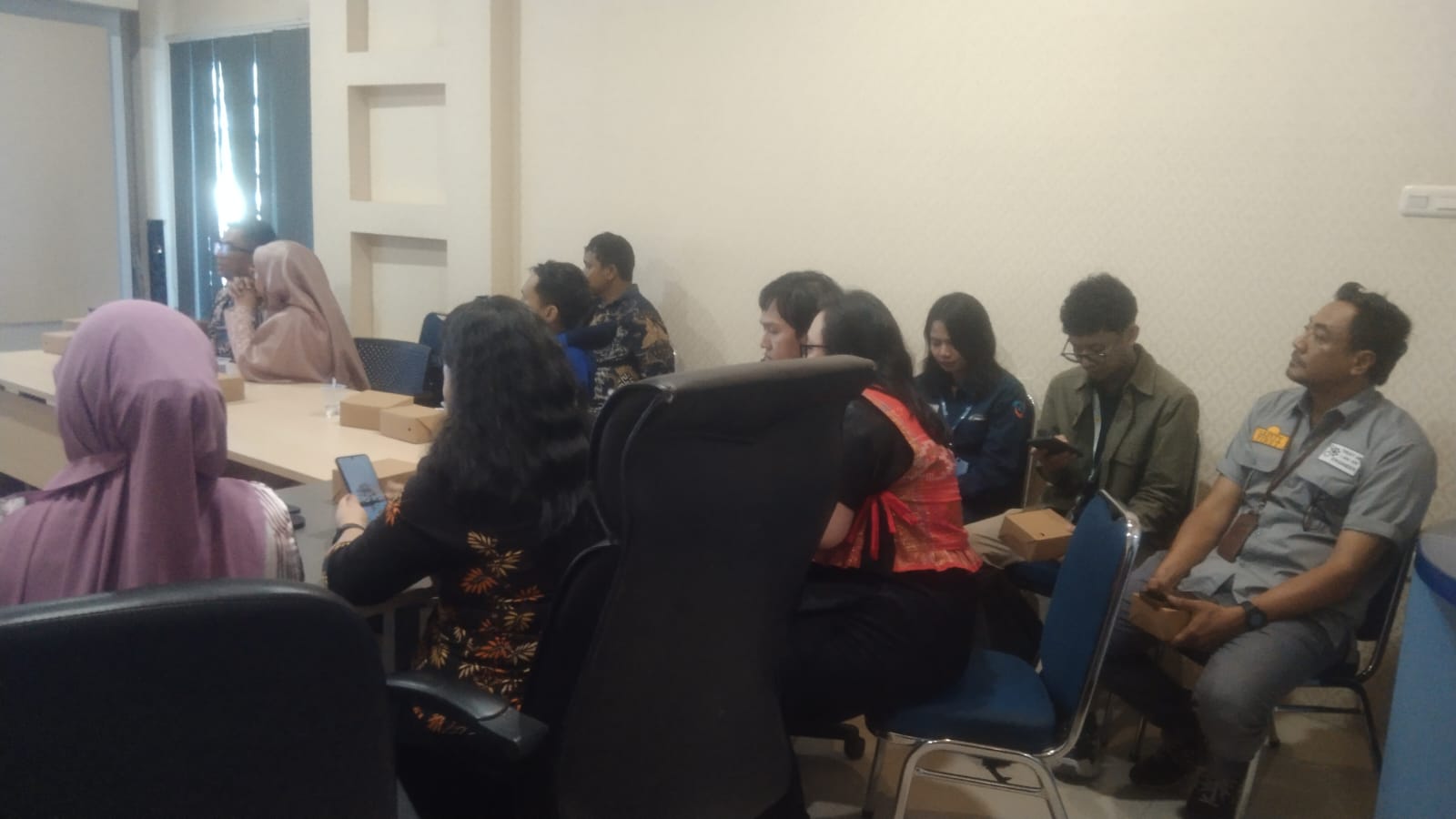 Diskominfo Singkawang Gelar Review Penyusunan dan Penetapan Standar Pelayanan Publik