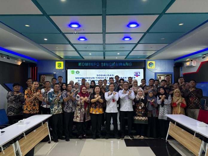 perkuat-pertahanan-digital-diskominfo-singkawang-gelar-sosialisasi-keamanan-siber-bersama-bssn