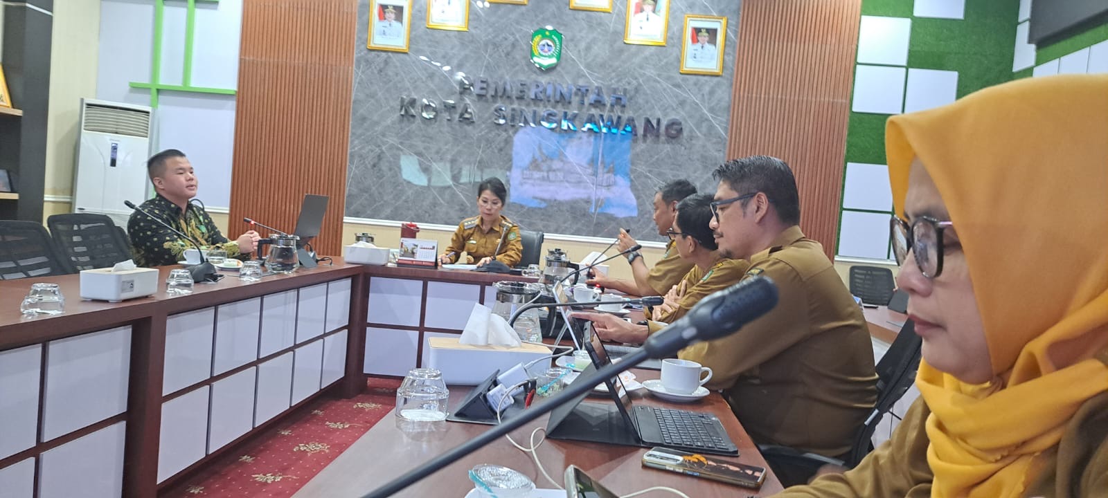 pemkot-singkawang-jajaki-pemanfaatan-teknologi-vr-dan-ai-untuk-promosi-pariwisata-dan-layanan-publik