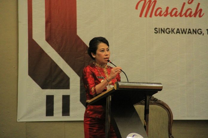 apeksi-komwil-v-kalimantan-tjhai-chui-mie-paparkan-mpp-singkawang